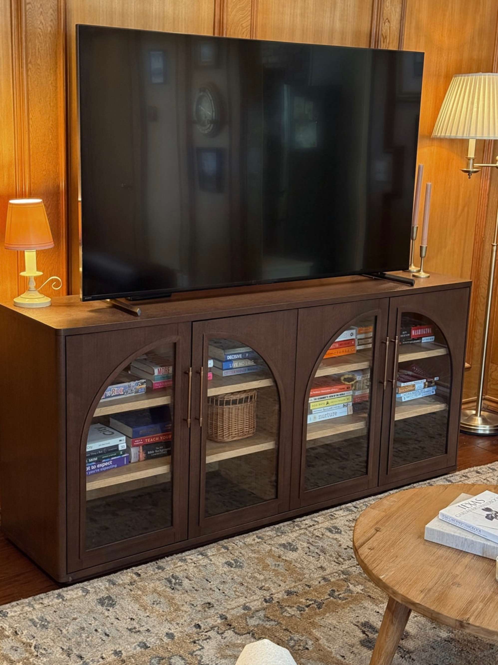CASTLERY　テレビボード　ブラウン How to Choose a TV Stand: Size, Style & Height | Castlery US